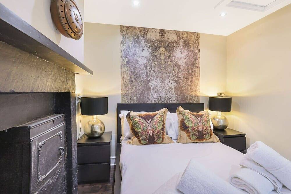 Grove Cottage - North East Escapes in Bamburgh, Northumberland