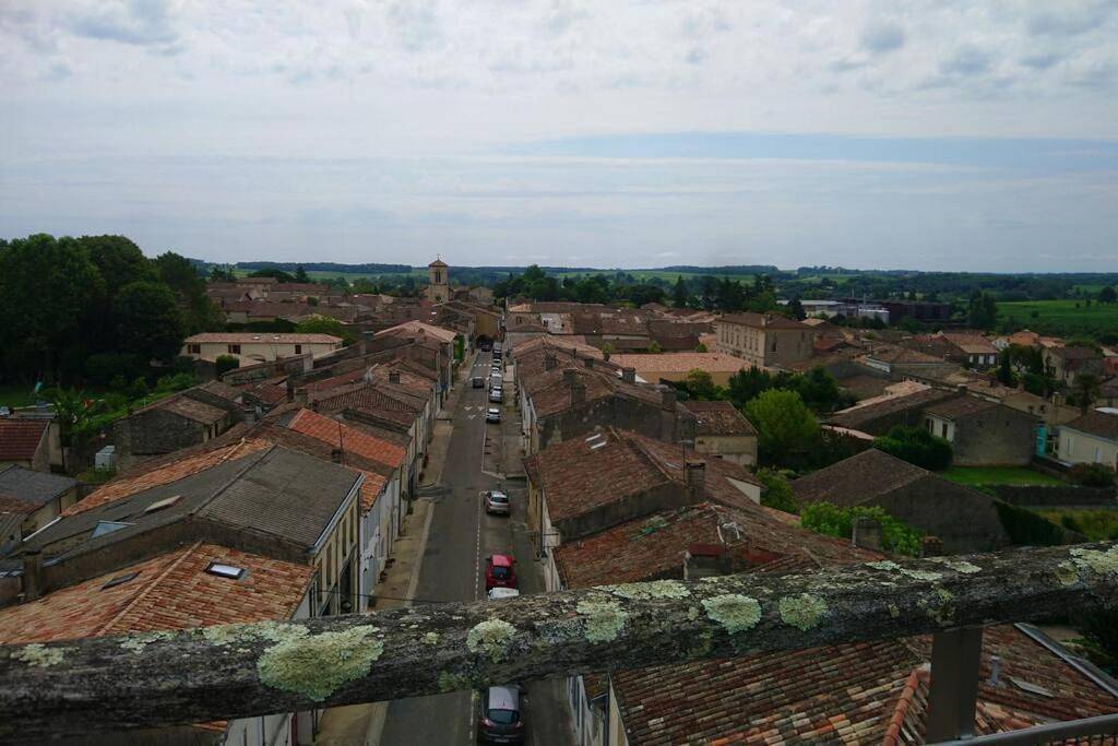 Appartement entier, La Fricatour au Domaine de Brandeau in Blasimon, Région de Langon