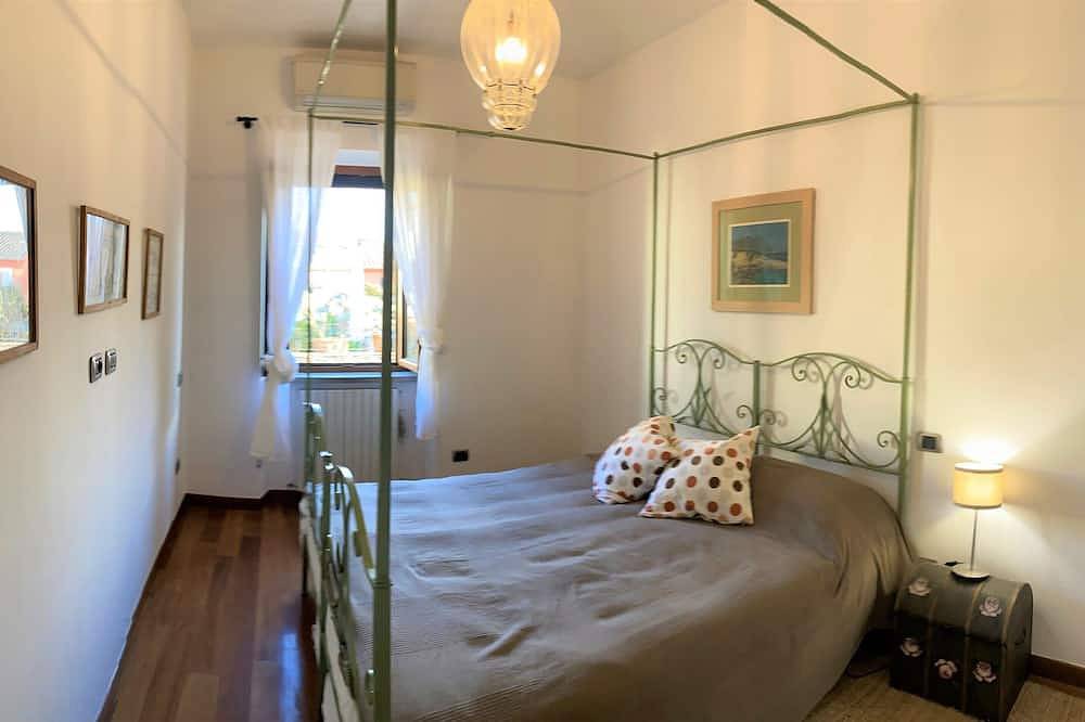 Appartamento intero, Spazioso appartamento storico con terrazza sul tetto in Orbetello, Provincia di Grosseto