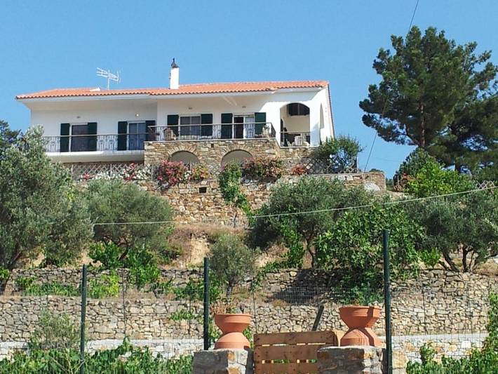 Ferienwohnung für 3 Personen, mit Terrasse und Garten sowie Ausblick - 1
