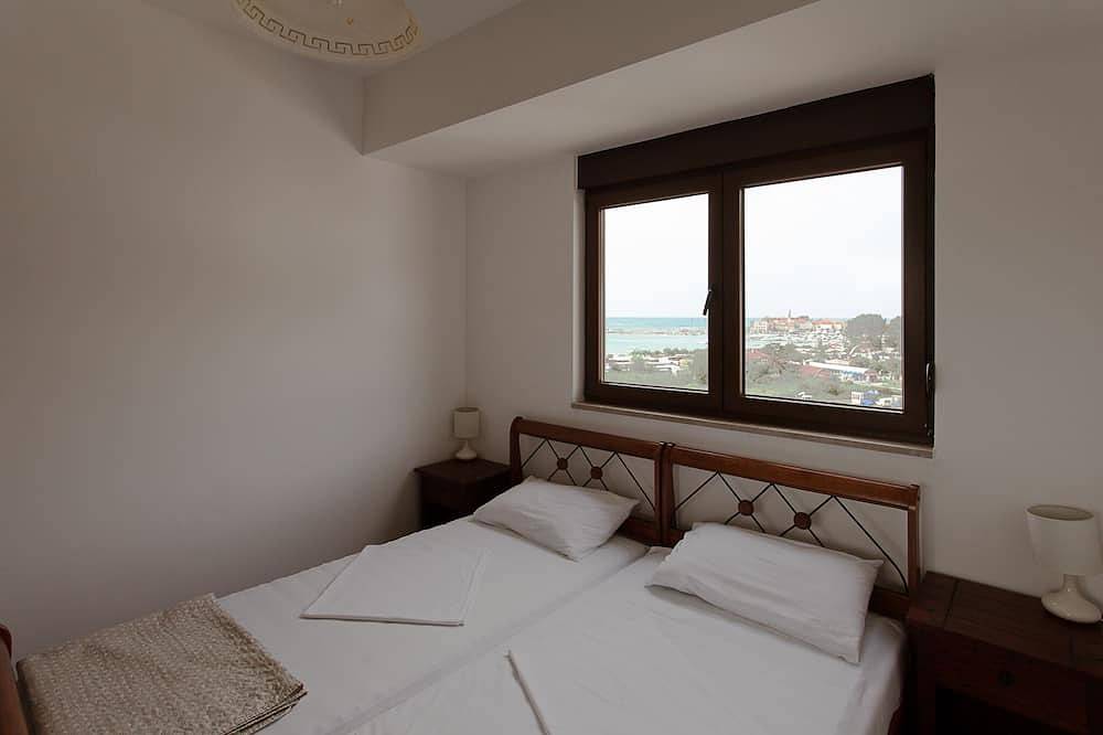 Apartamento entero, El Karina Apartment in Budva está cerca de la playa y tiene el balcón con vistas al mar. in Budva, Municipio de Budva