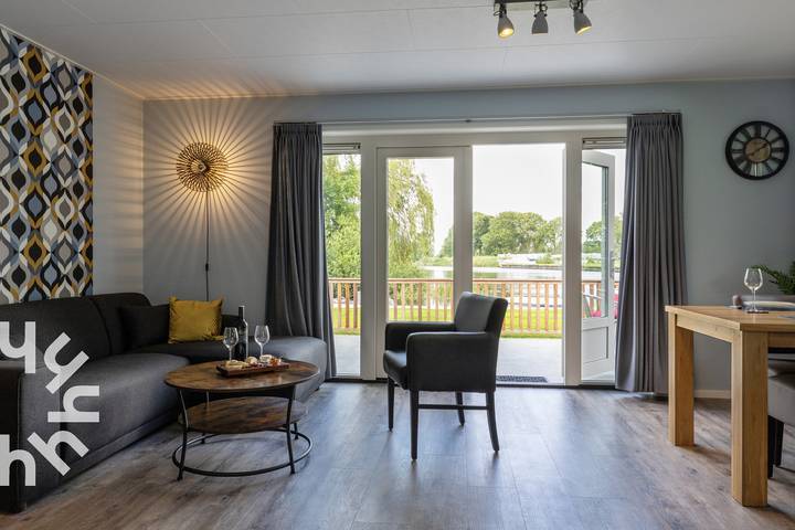 Am Fluss Tjonger gelegenes Ferienhaus für 4 Personen mit Boot in Bantega, Friesland in Friesland