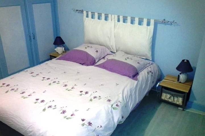 Gîte pour 6 personnes, avec jardin et sauna dans Le Cabellou - 2