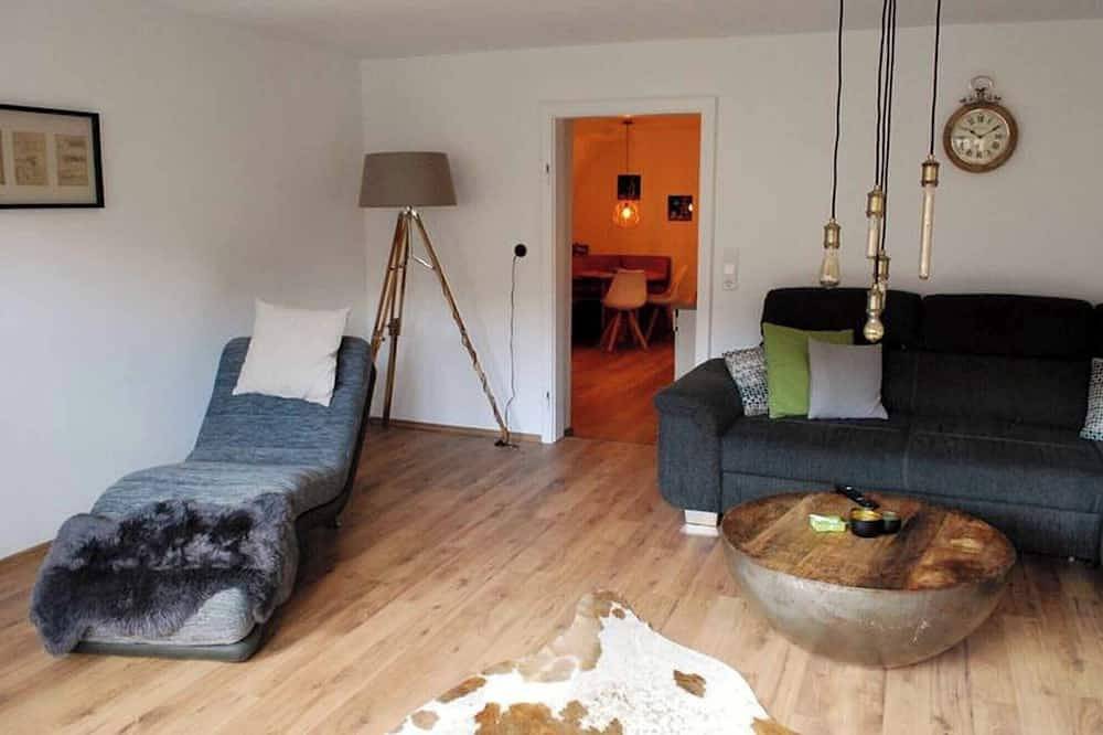 Ganze Wohnung, Großzügig geschnittenes 85qm Feriendomizil, Lounge Liege und Balkon, herrlicher Ausblick in Dinkelsbühl, Romantische Straße