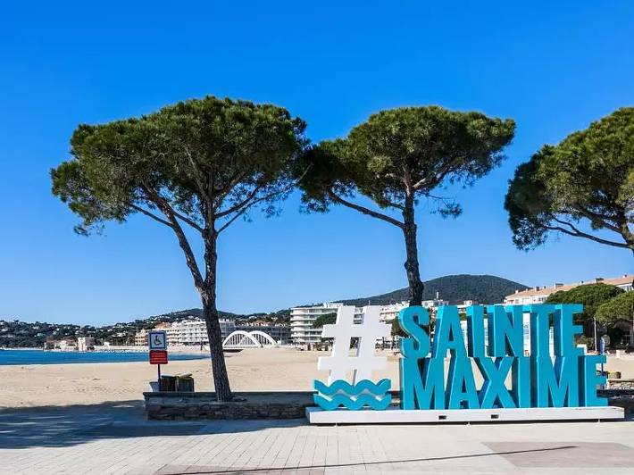 Location de vacances pour 4 personnes, avec Balcon à Sainte-Maxime