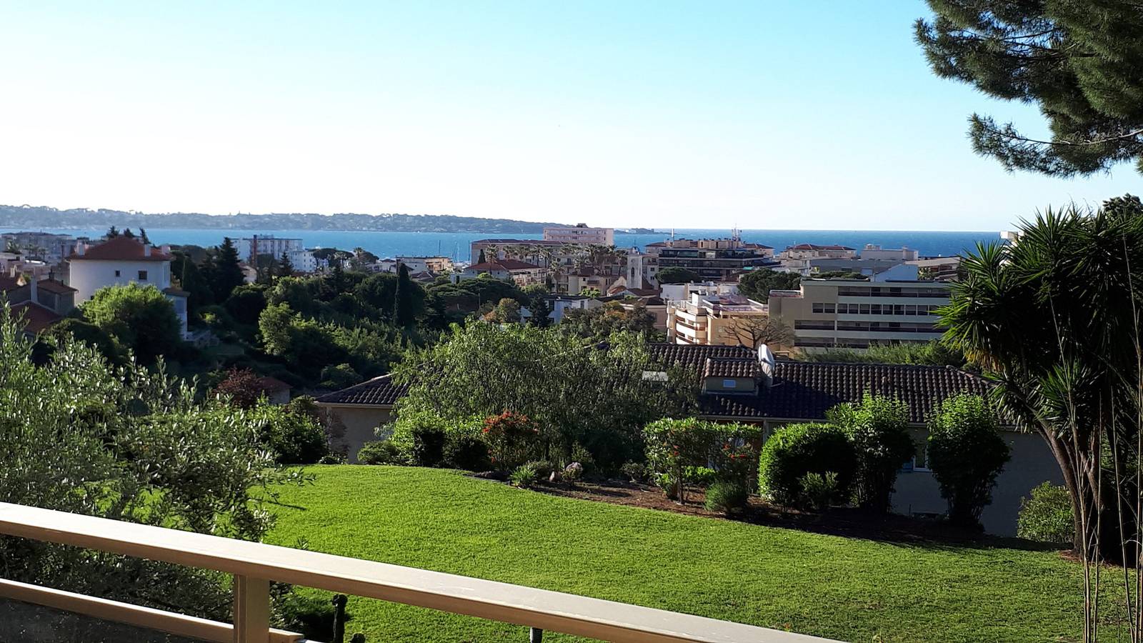 Ganze Wohnung, Ref Colline by Palmes d'Or Properties in Vallauris, Cannes und Umgebung