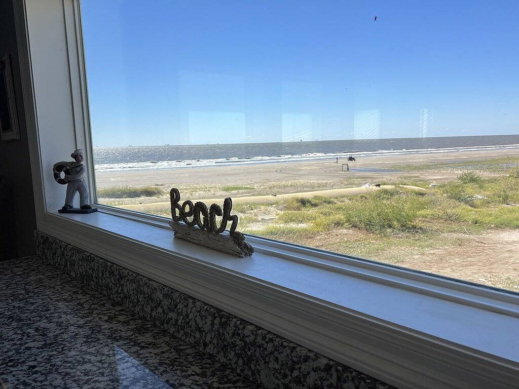 Familien Gezeiten - New Beachfront 4 Bdr / 4. 5 Bad w / Golfwagenverleih Opt in Grand Isle, Jefferson Parish