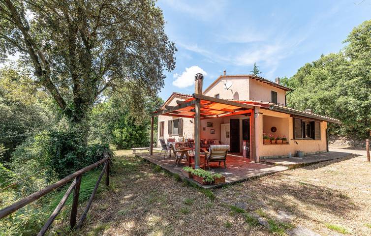 Casa vacanza per 9 persone, con Giardino a Sassetta