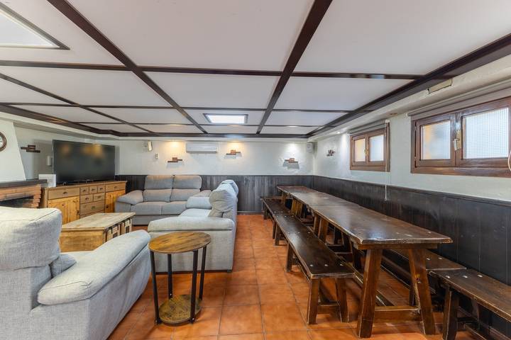 Casa de vacaciones para 22 personas, con jacuzzi y jardín, Familias con niños en Castilla y León - 4