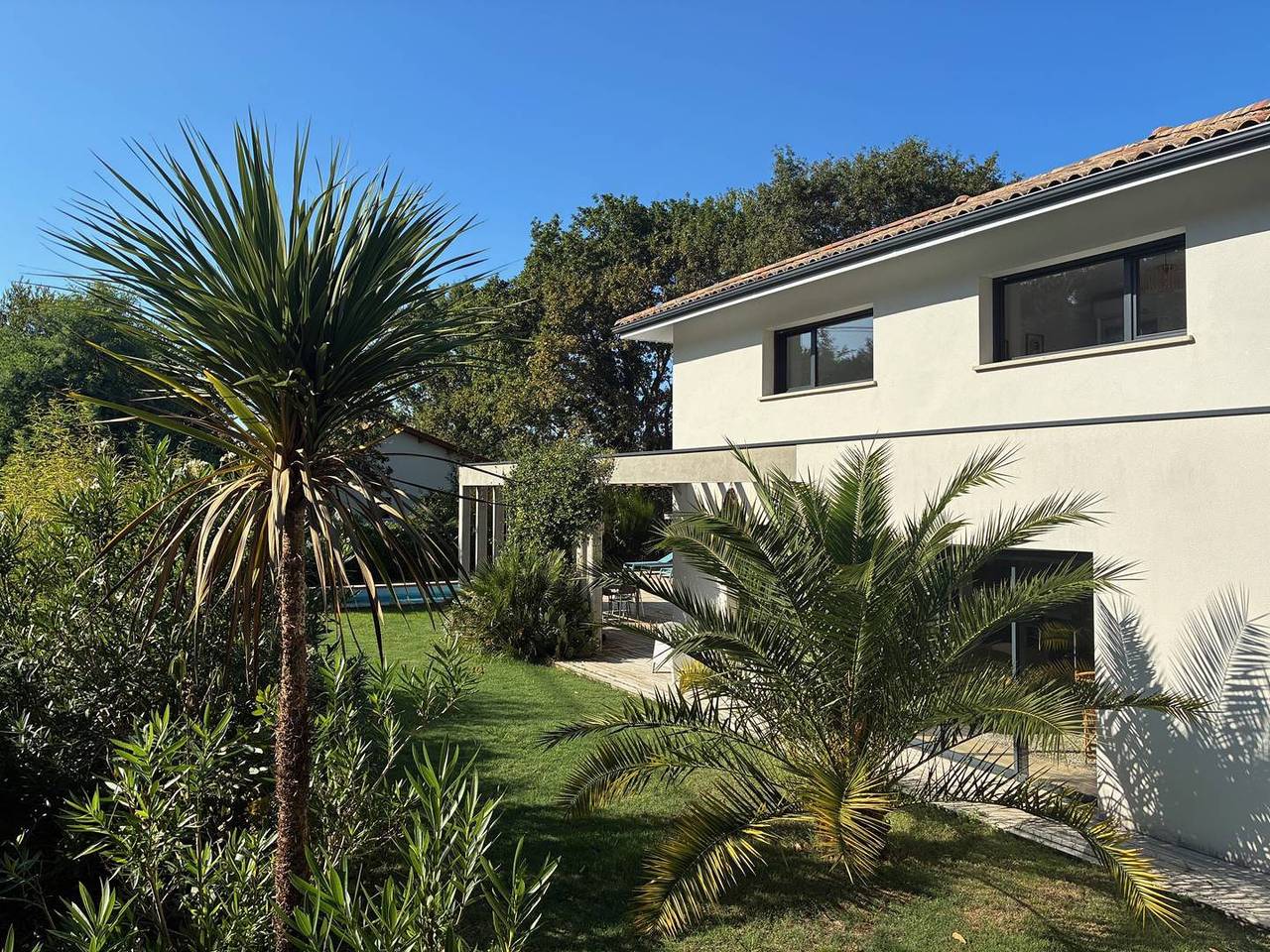 Appartement de vacances entier, Villa Tuaana – Maison 8 pers avec piscine chauffée, sécurisée et climatisation, à 5 min des plages in Seignosse, Côte d’Argent
