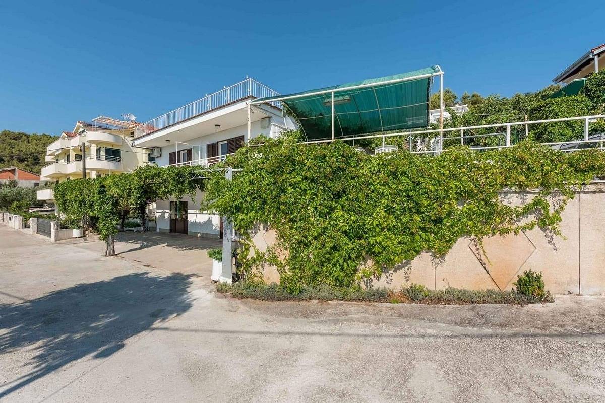 Cijeli apartman, Studio apartman s terasom i pogledom na more Poljica, Trogir As-21041-b in Poljica, Splitsko-dalmatinska županija