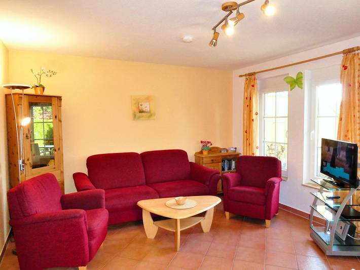 Ferienhaus für 4 Personen, mit Garten und Terrasse sowie Sauna in Karlshagen