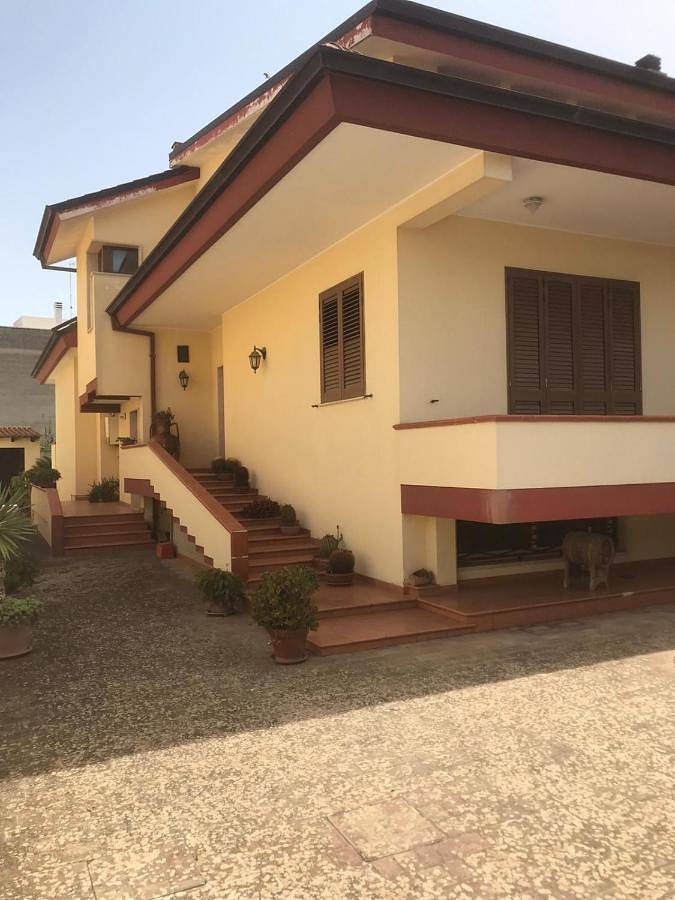 B&b per 2 persone, con giardino e panorama nonché balcone a Copertino