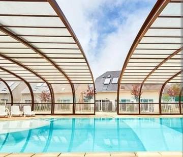 Cottage pour 4 personnes, avec jacuzzi ainsi que jardin et piscine, animaux acceptés à Auberville