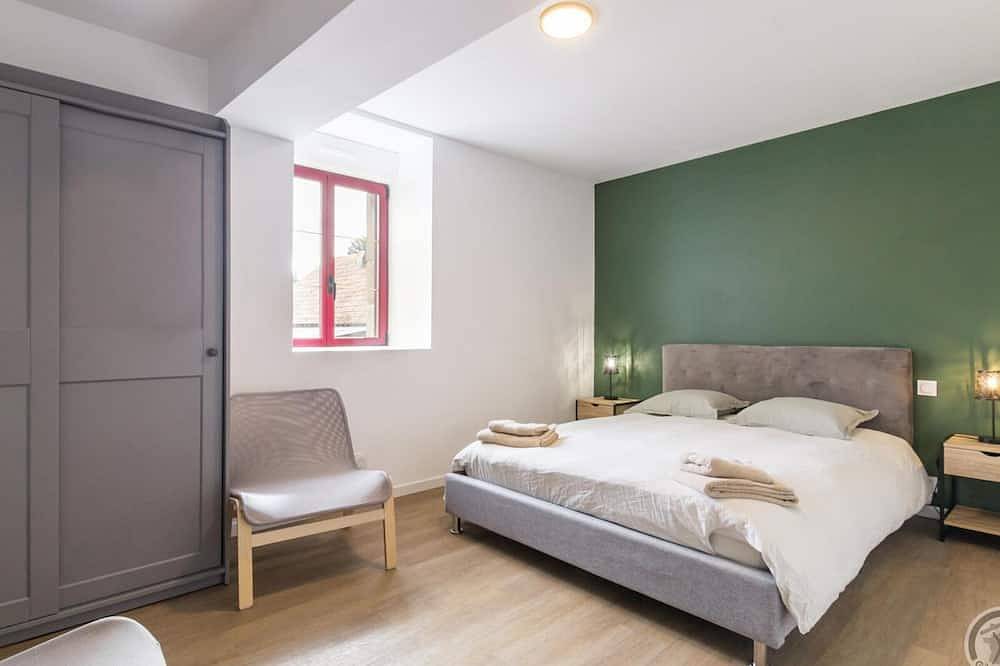 Maison mitoyenne avec balcon en campagne, Wi-Fi, parking, animaux admis in Saint-Laurent-de-Terregatte, Région d'Avranches