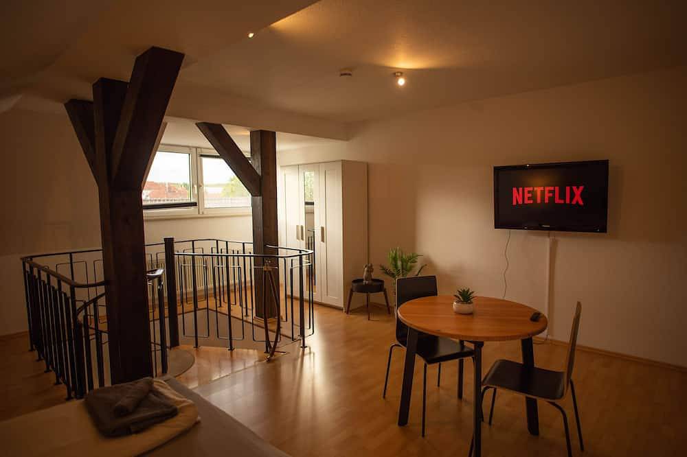 Ganze Wohnung, Moderne Ferienwohnung in der Residenz am Kurpark in Bad Rothenfelde, Metropolregion Bremen-Oldenburg