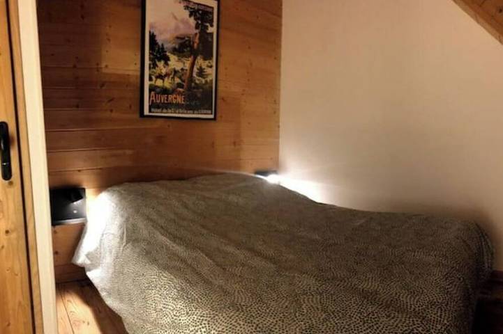 Joli Chalet Face au Plomb du Cantal in Saint-Jacques-des-Blats, Región de Aurillac