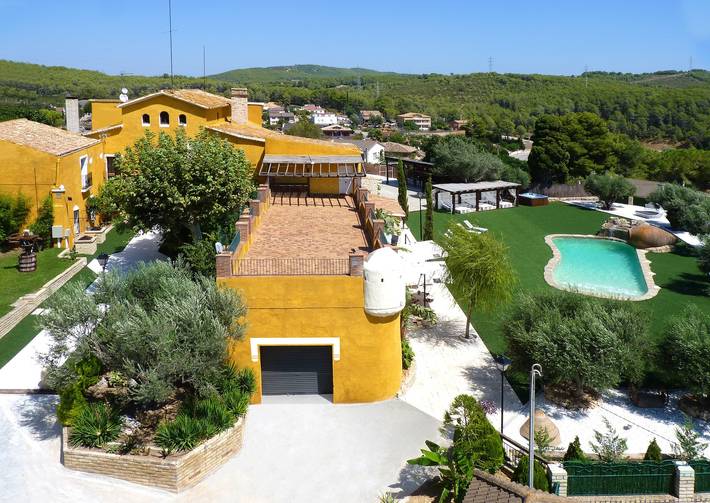 Chalet para 24 personas, con terraza y piscina en Alt Penedès - 2