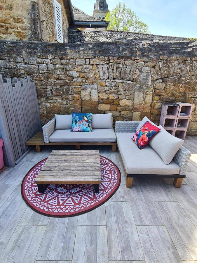 Location de vacances pour 6 personnes, avec vue et terrasse, animaux acceptés à Bozouls - 2