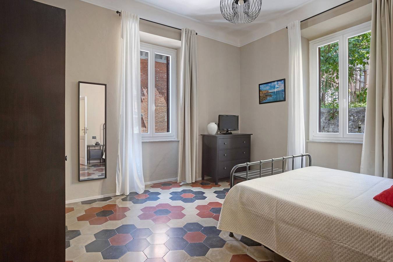 Ganze Wohnung, Ferienwohnung 'Licia' mit Balkon, Wi-Fi und Klimaanlage in La Spezia (By), La Spezia