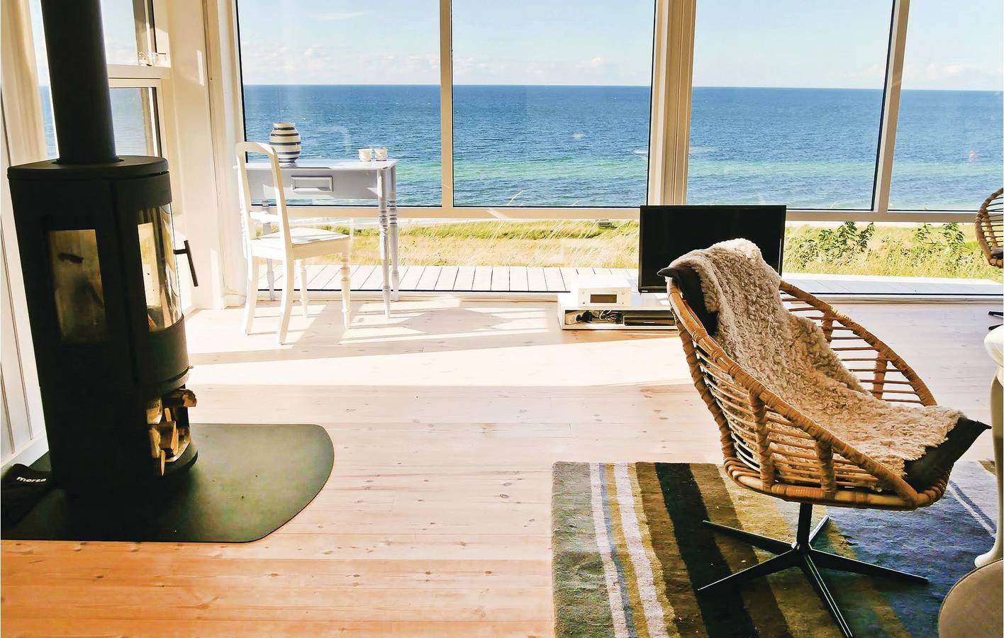 Ferienhaus für 8 Personen mit Terrasse in Allingåbro, Djursland