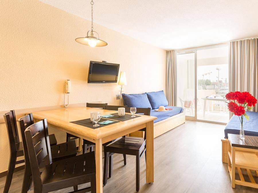 Sowell - Résidence Le Port - Appartement 6 personnes in Trouville-sur-Mer, Région de Lisieux