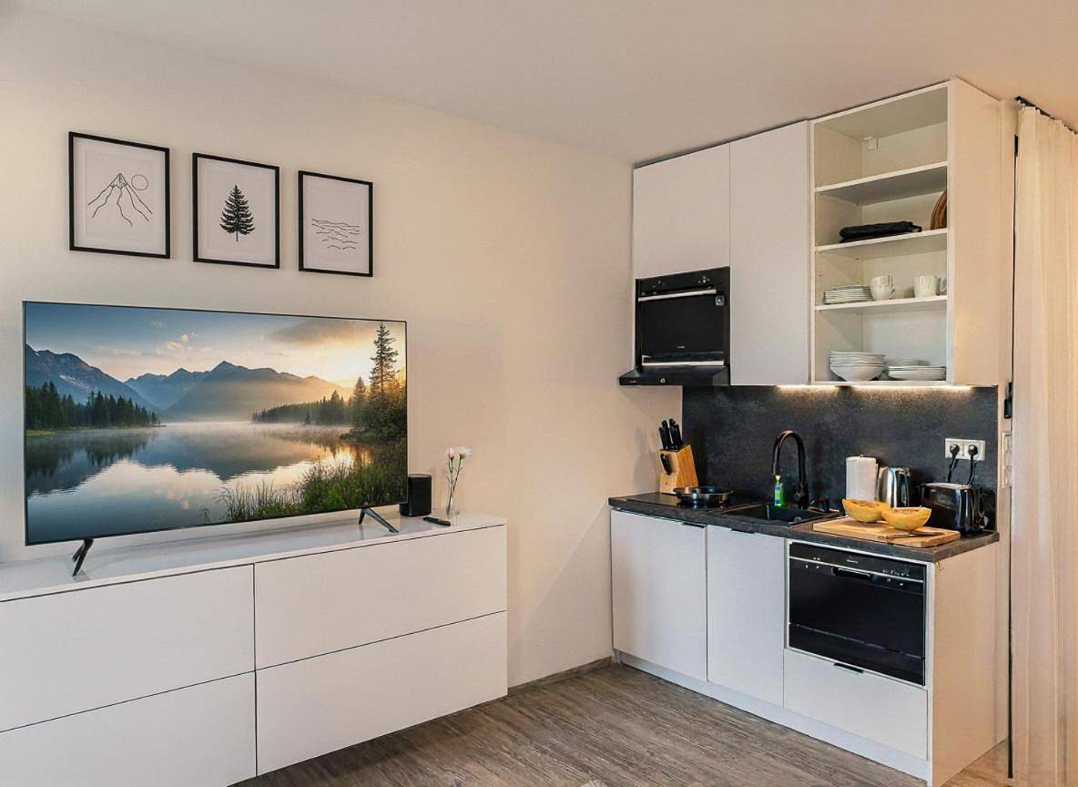 Ganze Wohnung, Loft mit Küche I Self Check-in I Parkplatz I Wifi I Crest Housing in Passau, Passauer Land