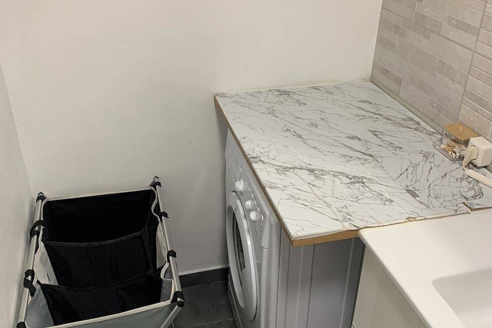 Entire apartment, Cosy apartment near Cdg airport and Villepinte exhibition center in Aulnay-sous-Bois, Seine-Saint-Denis