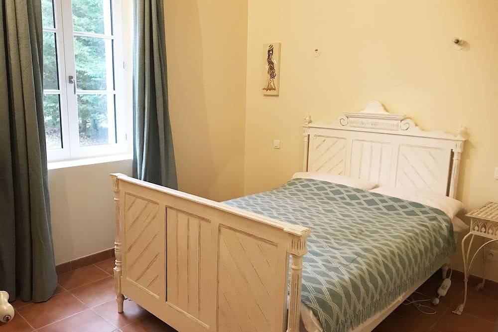 Renovierte Steinscheune mit großem Pool auf Kleingrundbesitz in der Landschaft in Dolmayrac, Villeneuve-sur-Lot und Umgebung