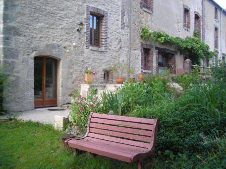 Gîte pour 22 personnes, avec jardin à Montbouy - 4