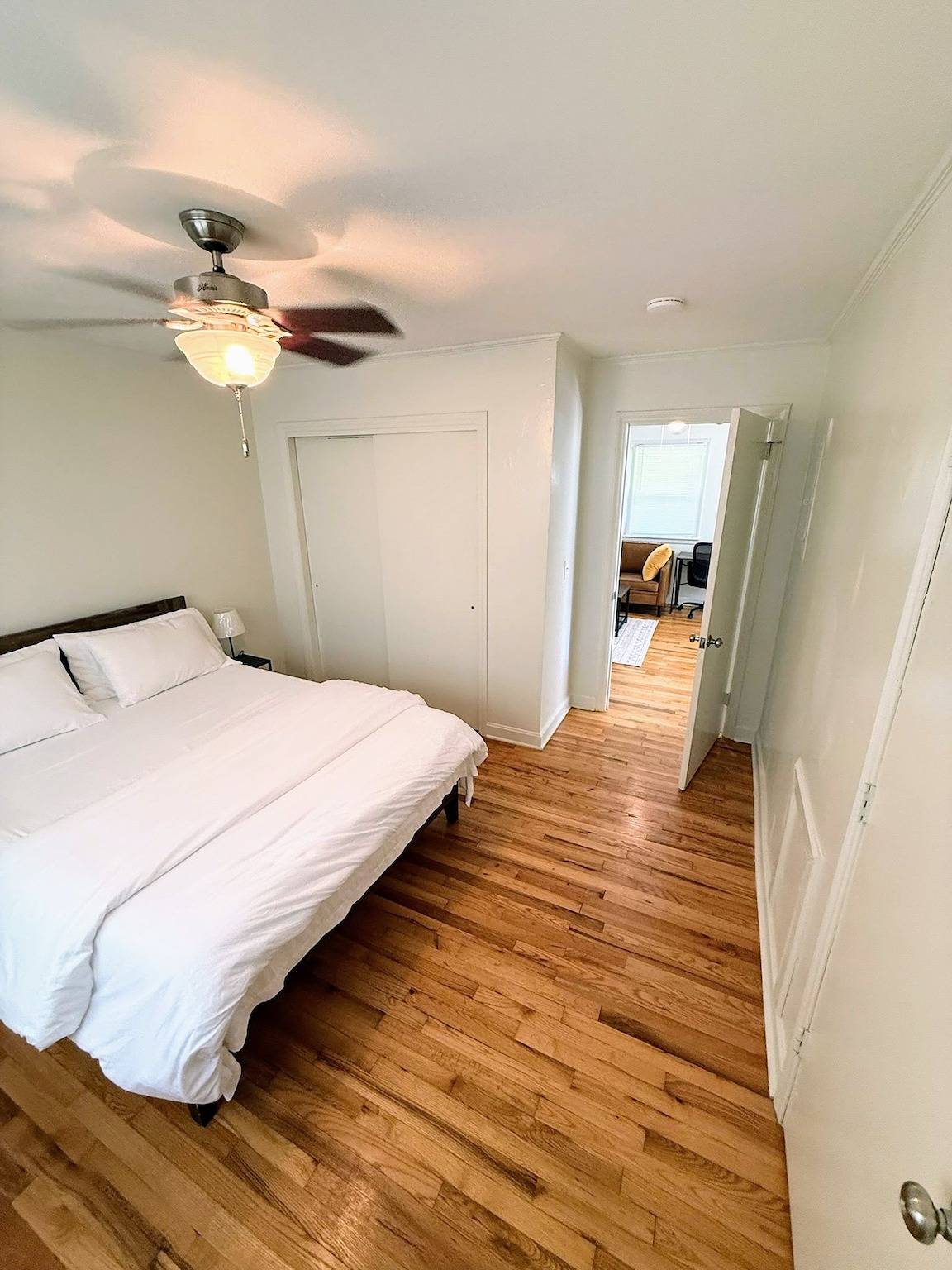 Ganze Wohnung, Renovated 2 Bed Walltown Home.  Walk to Duke! B in Durham (NC), Durham County (USA)