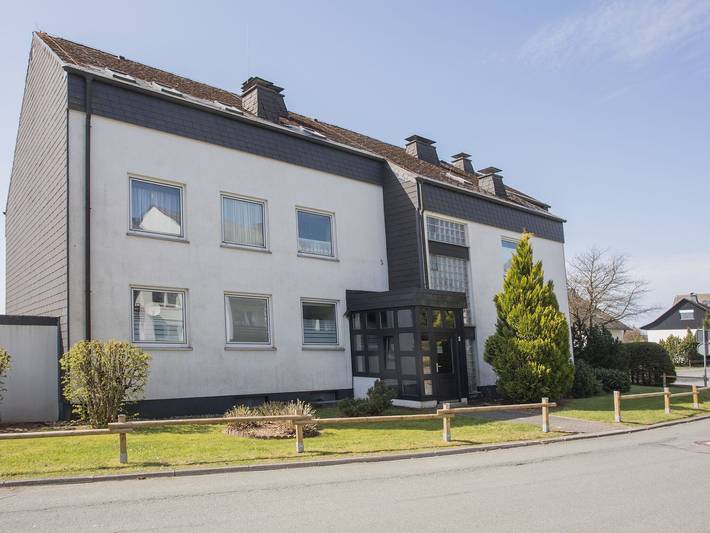 Ferienwohnung für 5 Personen, mit Balkon und Garten in Altastenberg