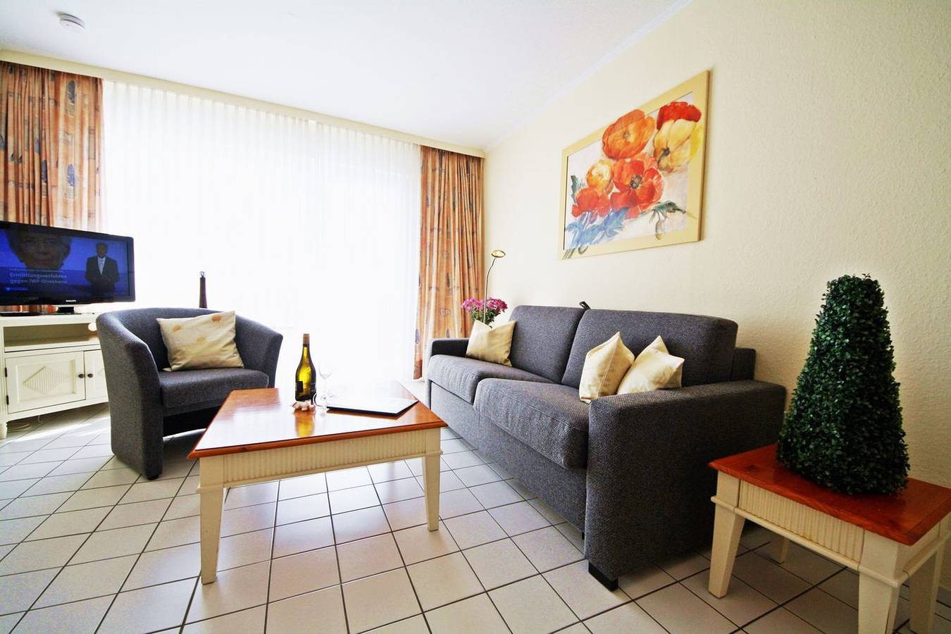 Ganze Wohnung, Moderne Ferienwohnung mit Sauna und beheiztem Innen-Pool in Westerland in Westerland, Sylt (Gemeinde)
