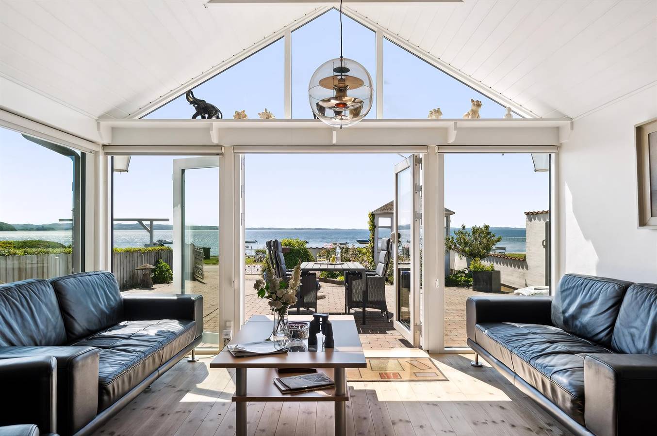 Home in Rønde with Wifi in Følle Strand, Süddjursland