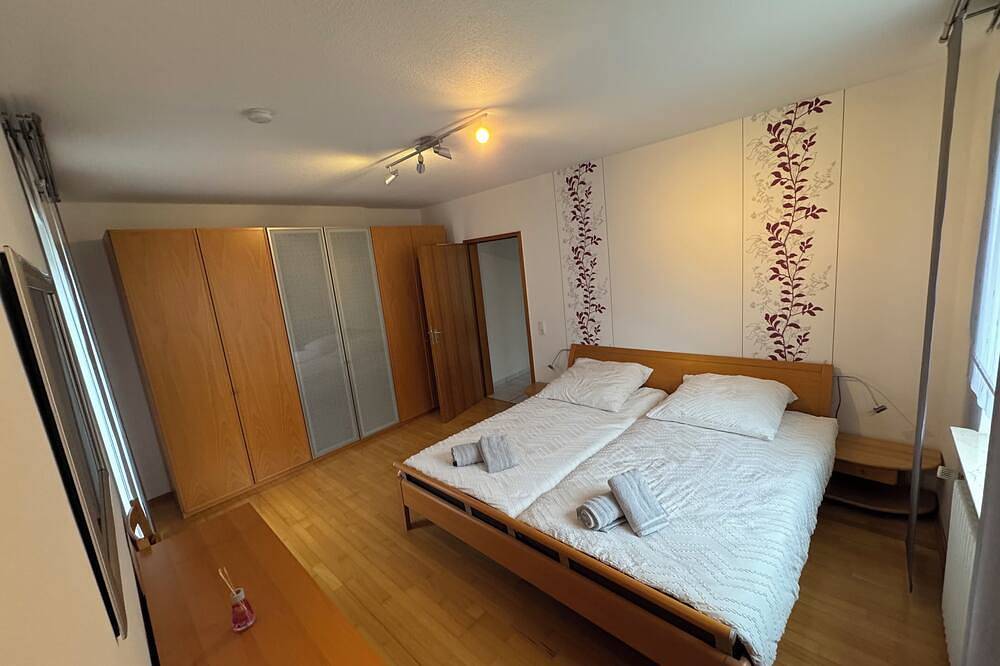 130qm Apartment mit Garten und Stellplatz in Riegelsberg, Saarbrücken & Umgebung
