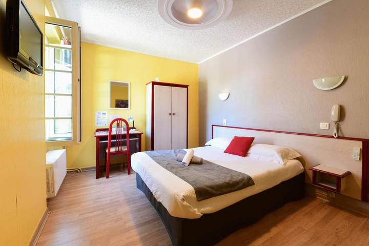 Hôtel pour 4 personnes, avec jardin et piscine à Hagetmau - 2