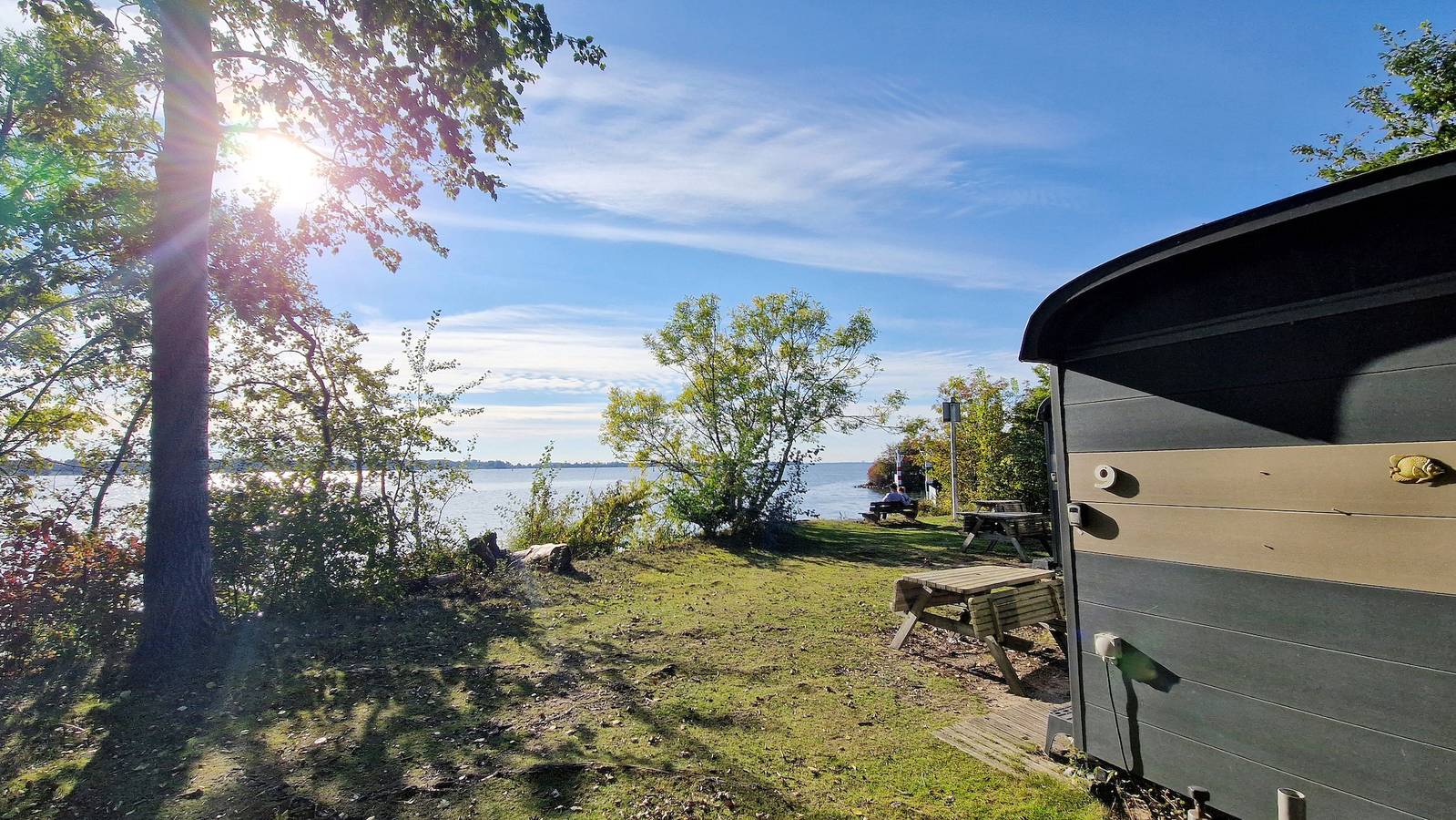 Marina Parcs — Tiny Wagon 2 pers (Nr 7-10), aan het water in Nederlandse kust