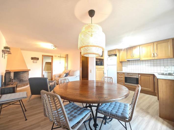 Location de vacances pour 6 personnes, avec terrasse et vue, animaux acceptés à Molló - 2