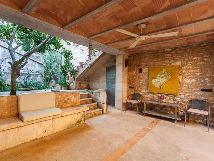 Finca für 8 Personen, mit Garten und Terrasse in Ses Salines