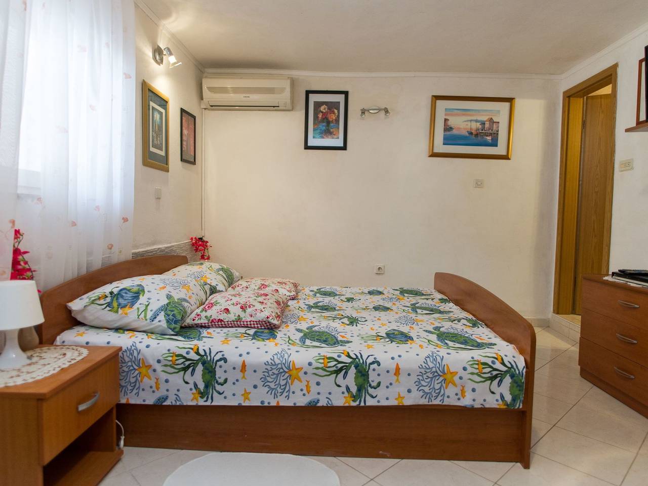 Cały apartament, 4 Ferienwohnug Superior mit Terrasse 12 m2 in Grebastica, Żupania szybenicko-knińska