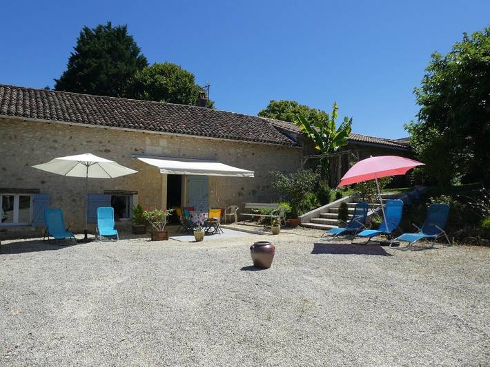 Gîte pour 6 personnes, avec terrasse et jardin - 1