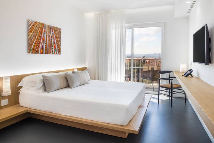B&b for 2 people, with Balcony/Terrace and Pool in Olbia