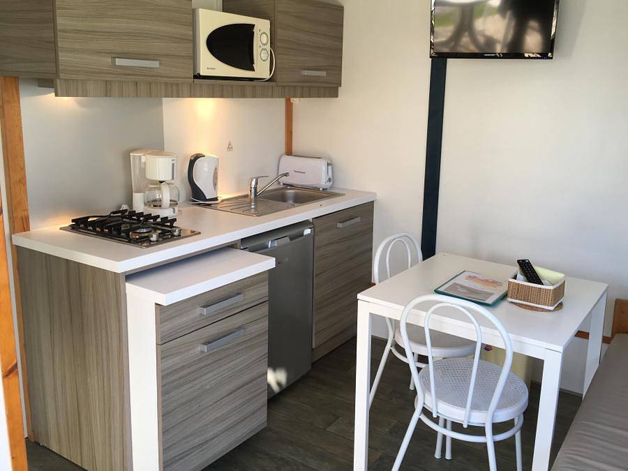 Camping La Brande - Chalet 2 personen - "Flucht" in Le Château-d'Oléron, Côte de Beauté