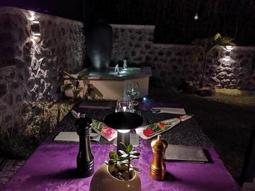 Appart’hôtel pour 2 personnes, avec jardin et vue dans DOM-TOM