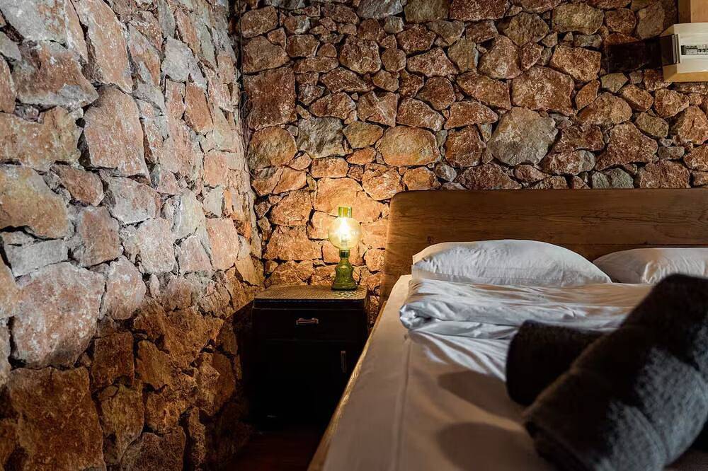 Hobbit House Beli with Stunning Kvarner Bay View in Cres Stadt, Cres