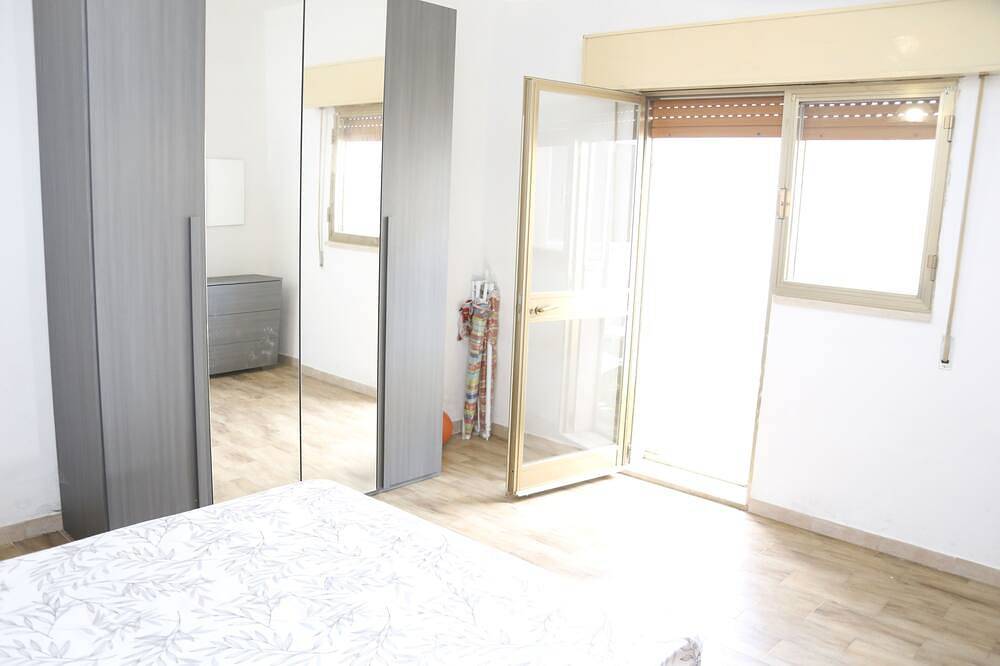 Ganze Wohnung, Villa Bona 1 with garden and outdoor shower in Specchiarica, Manduria