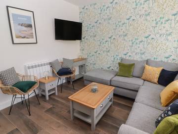 Cottage for 5 People in Swansea region, Photo 1