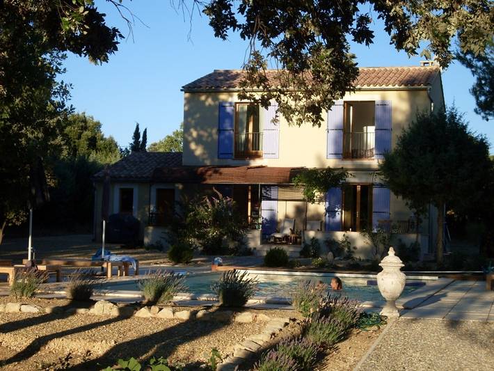 Gîte pour 6 personnes, avec piscine, animaux acceptés à Saint-Saturnin-lès-Apt