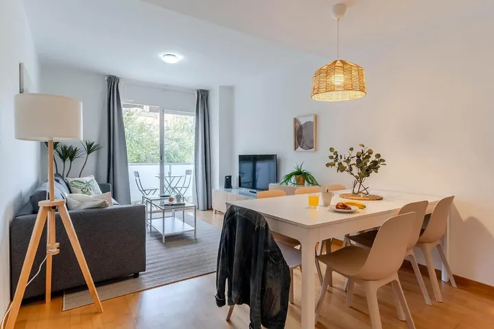 Apartamento de vacaciones para 6 personas, con balcón - 1