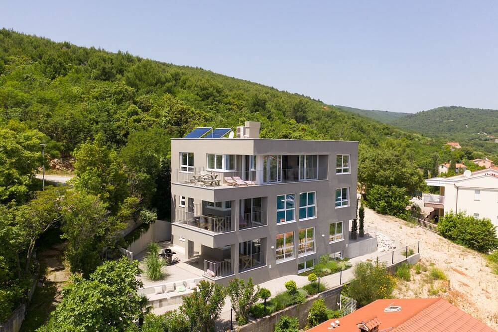 Ganze Wohnung, Exklusives Apartment in Sveta Marina, Istrien, 1.Og - unmittelbar am Meer in Raša, Ostküste Istrien